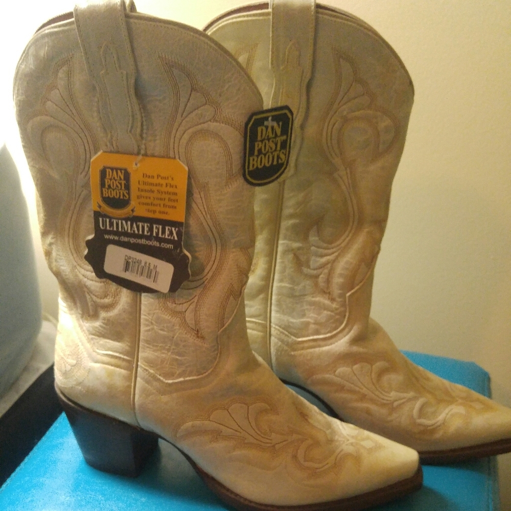 White/ cream Dan Post leather boots brand new